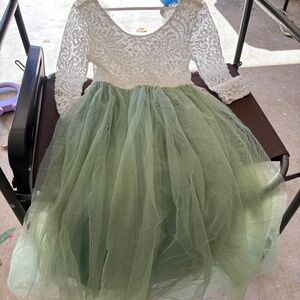 Size 6 Flower girl dress